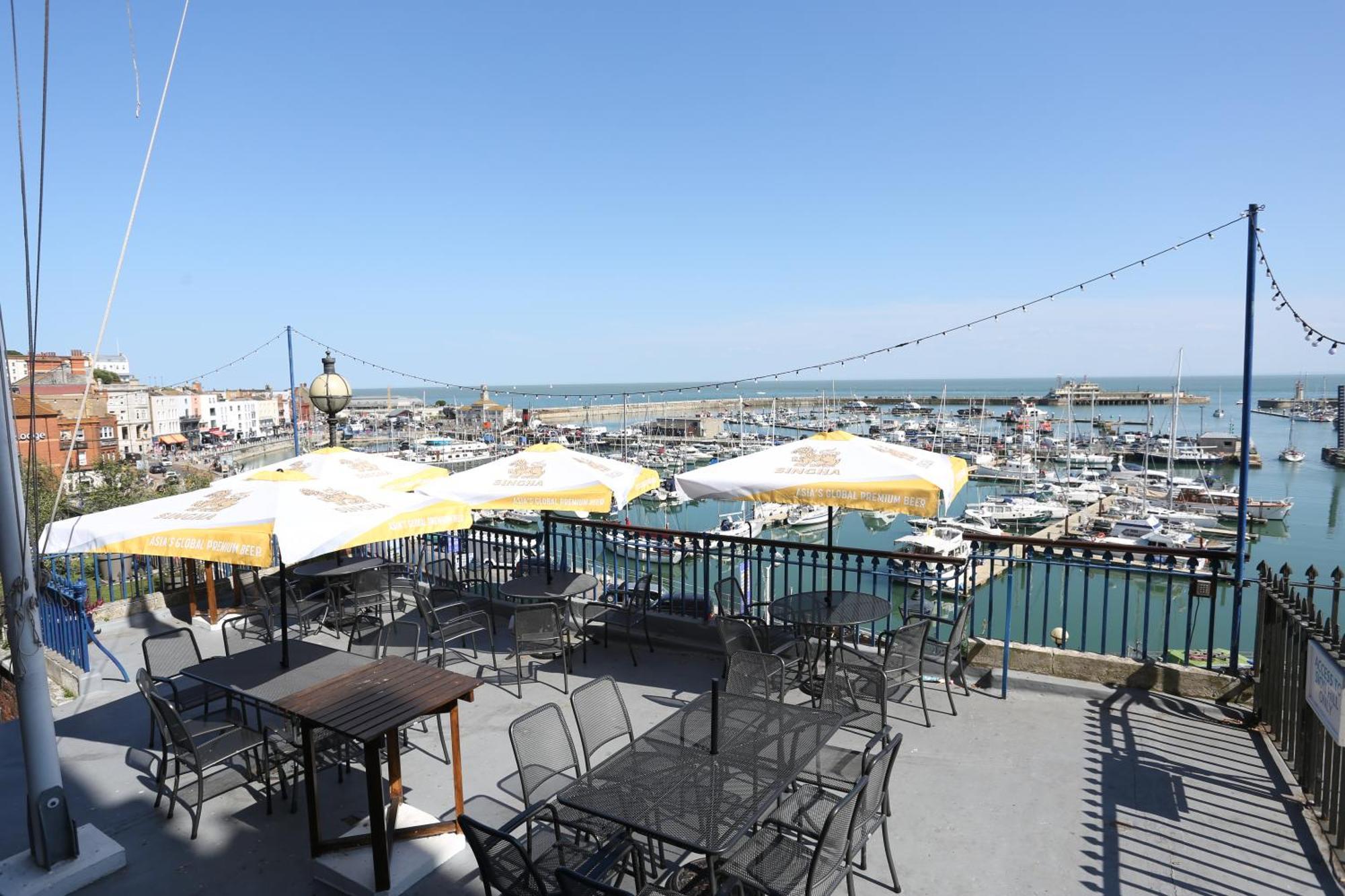 Royal Temple Yacht Club Hotel Ramsgate Exterior foto